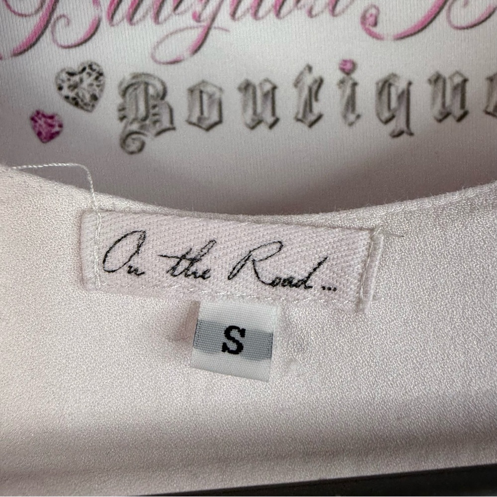 On The Road long sleeve V-neck light, pink flowy Women's Blouse - Soft Pink top - Picture 8 of 11